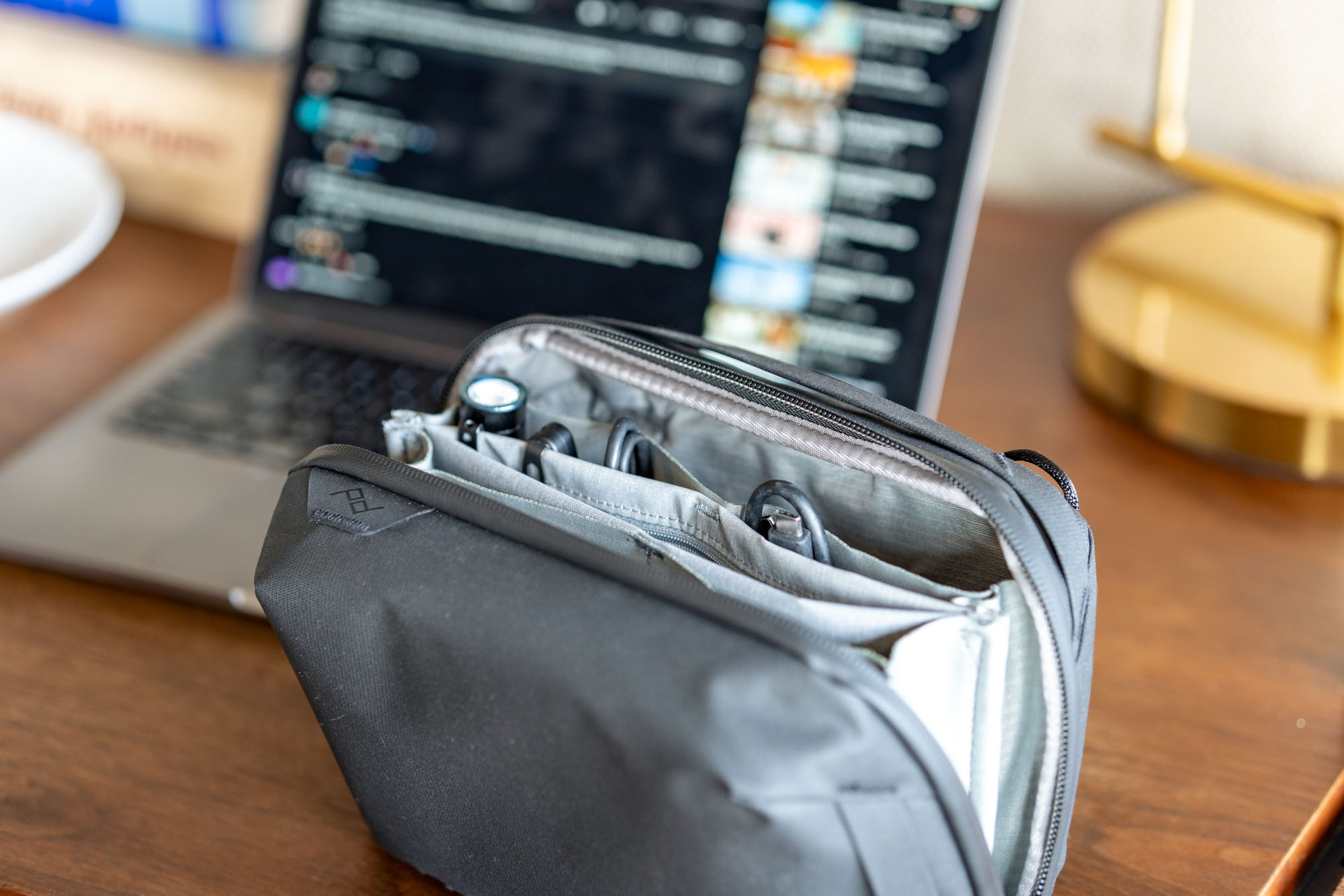 Tomtoc Backpack Peak Design Small Tech Pouch Charcoal (BTP S CH