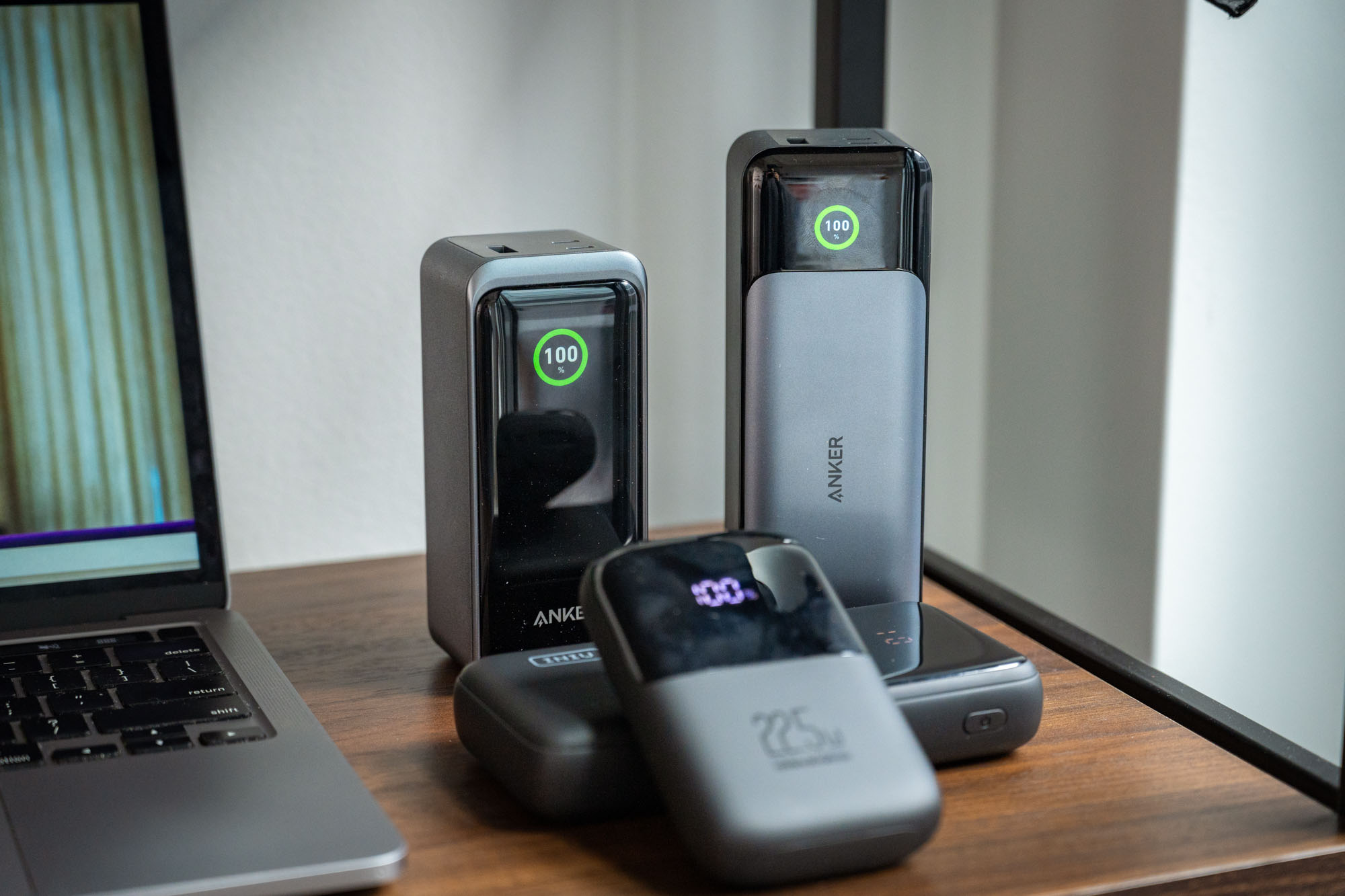 Anker and INIU power banks to charge Smallrig RC 60B