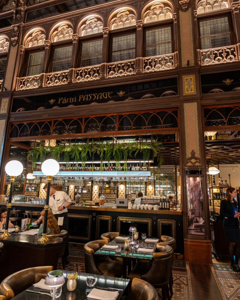 Parisi Passage Cafe